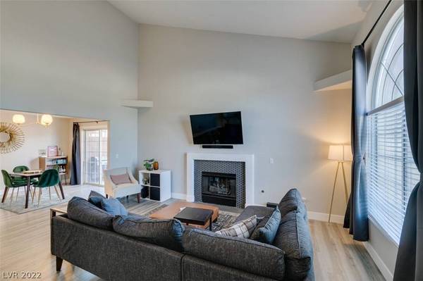 10212 Tree Bark Street, Las Vegas, NV 89183