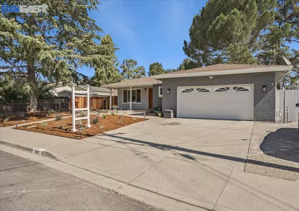 1120 Rachele Rd, Walnut Creek, CA 94597