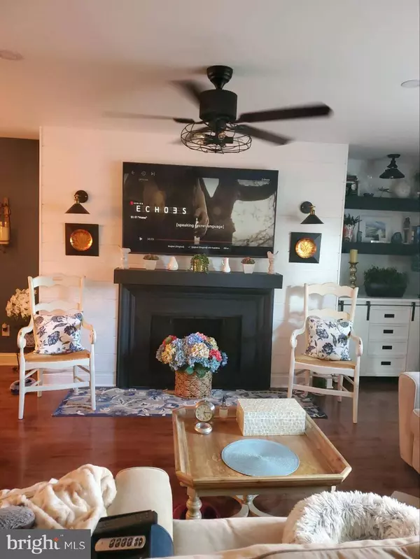 533 KINGS CROFT, Cherry Hill, NJ 08034