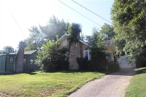 622 Grover ST, Warrensburg, MO 64093