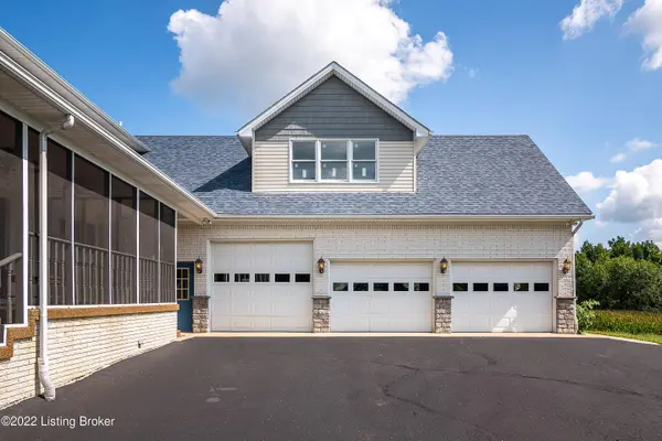 14150 NE Wingler Rd, Palmyra, IN 47164