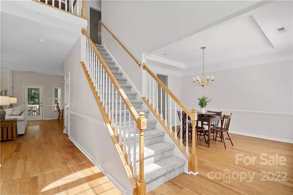 12735 Mcginnis LN, Huntersville, NC 28078