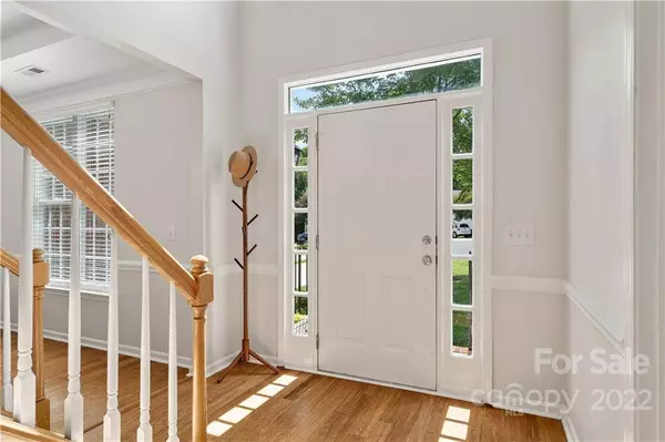 12735 Mcginnis LN, Huntersville, NC 28078