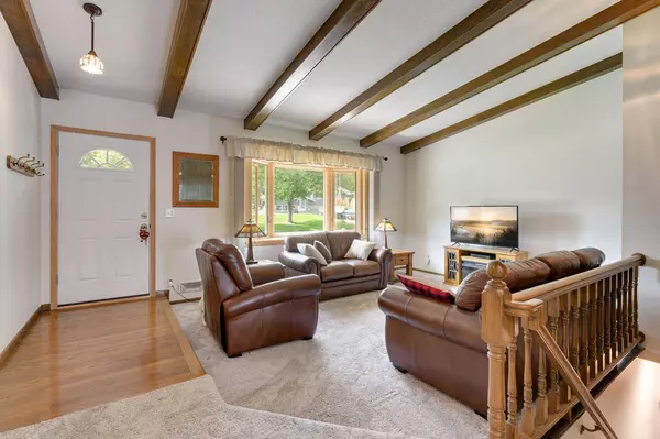 67 13th AVE SW, New Brighton, MN 55112