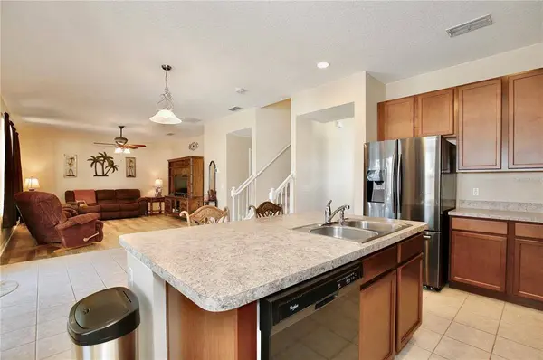 2729 BARCLAY LN, Kissimmee, FL 34743