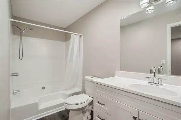 1345 Compton Woods DR, Loganville, GA 30052