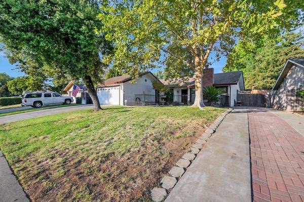 6756 Flaming Arrow DR, Citrus Heights, CA 95621