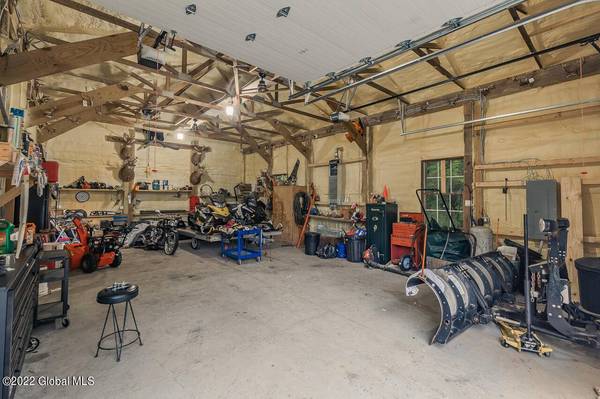279 Smith  RD, Perth, NY 12010
