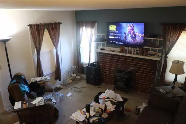 622 Grover ST, Warrensburg, MO 64093