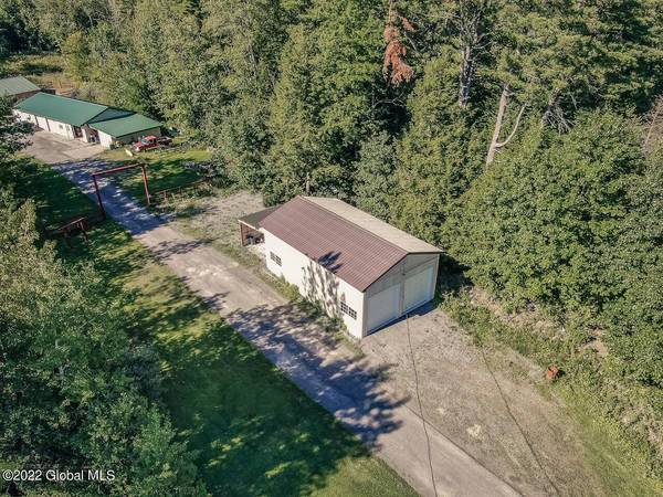 279 Smith  RD, Perth, NY 12010