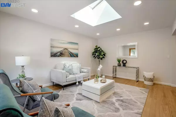 1120 Rachele Rd, Walnut Creek, CA 94597