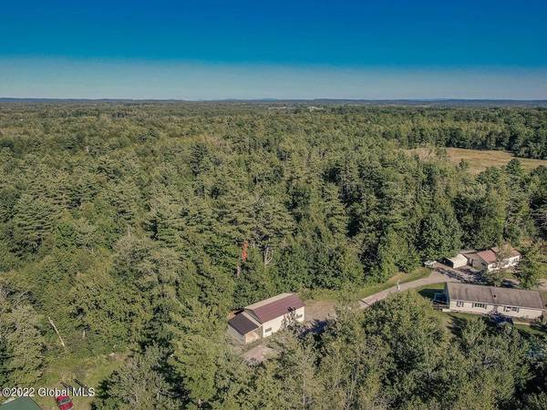 279 Smith  RD, Perth, NY 12010