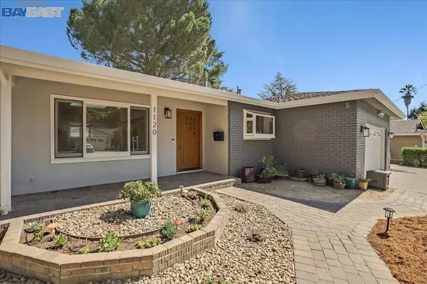 1120 Rachele Rd, Walnut Creek, CA 94597