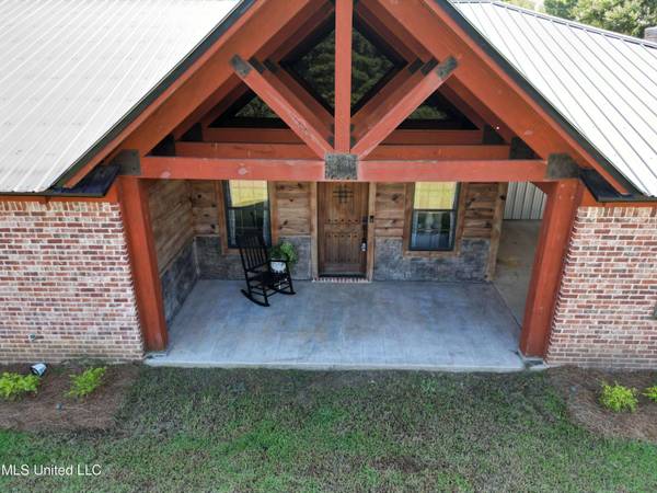 891 Johnston Drive, Lena, MS 39094