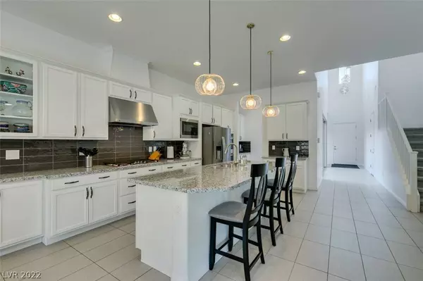 293 Molinetto Street, Las Vegas, NV 89138