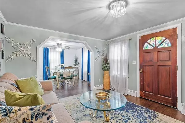 25 Lynn St, Lawrence, MA 01843