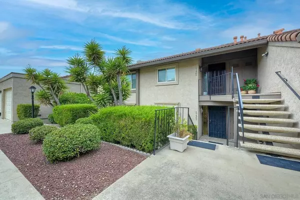 17467 Plaza Dolores, San Diego, CA 92128