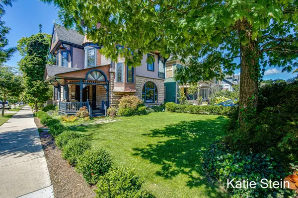 583 Madison SE Avenue, Grand Rapids, MI 49503