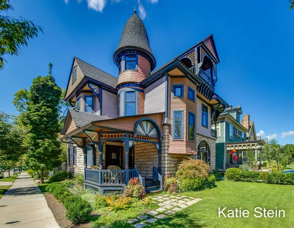 583 Madison SE Avenue