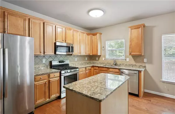 1320 Rocky Shoals LN, Suwanee, GA 30024