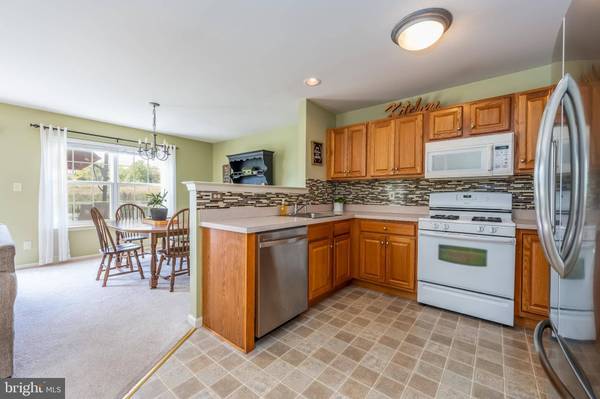 801 CARRINGTON DR, Red Hill, PA 18076