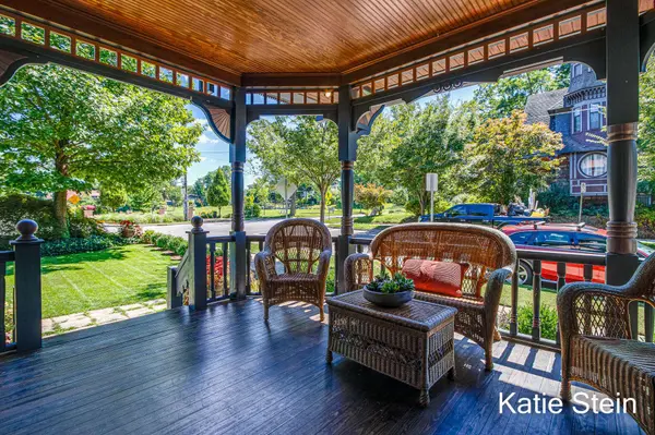 583 Madison SE Avenue, Grand Rapids, MI 49503