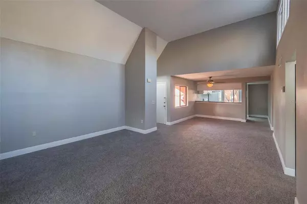 5880 WINDHOVER DR, Orlando, FL 32819