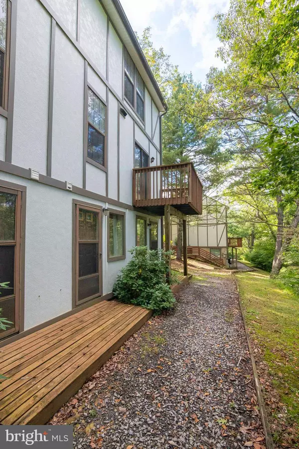 475-A KING #13A, Basye, VA 22810