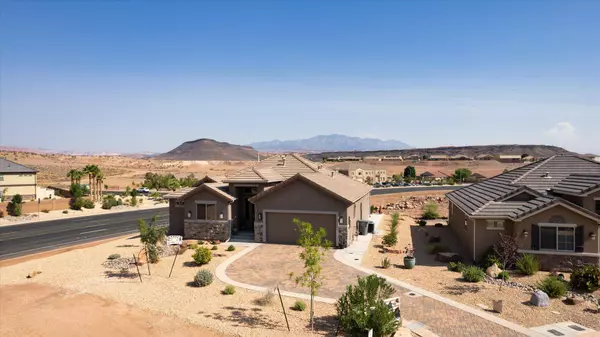 2261 S Tonaquint DR #32, St George, UT 84770