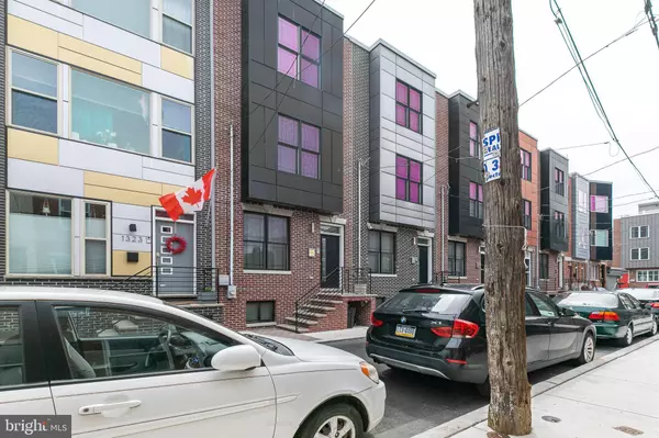 1325 S CLEVELAND ST, Philadelphia, PA 19146