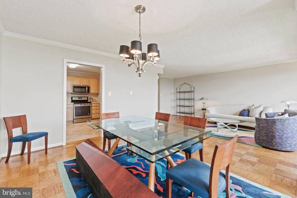 5225 POOKS HILL RD #723S, Bethesda, MD 20814