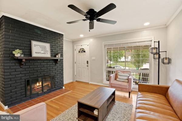 6812 BEACON PL, Riverdale, MD 20737