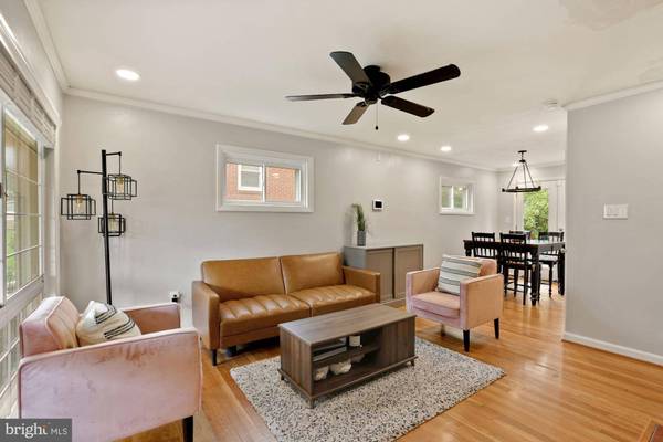 6812 BEACON PL, Riverdale, MD 20737