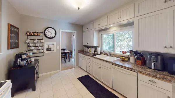 1314 Ash ST, Alexandria, MN 56308