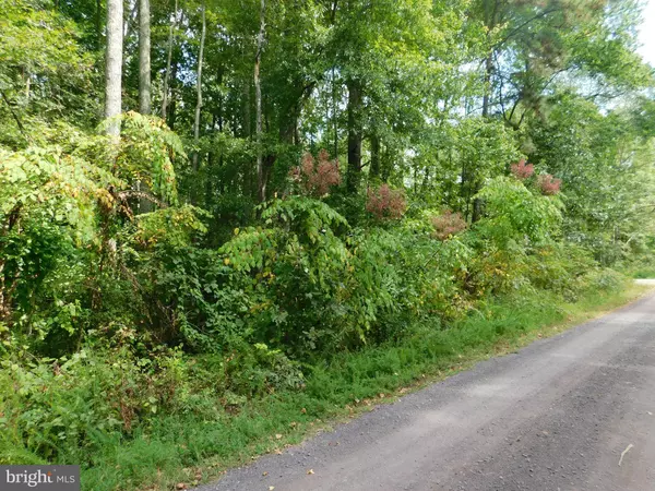 10-C-11-1-5 AZURE DR