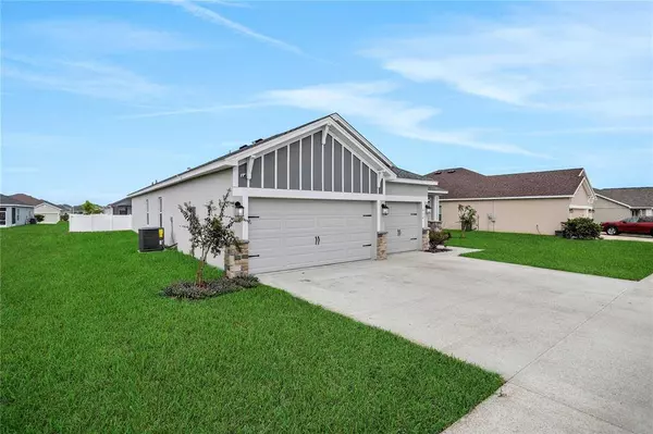 212 WALKERS POINT DR, Auburndale, FL 33823