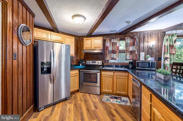 255 VALLEY VIEW RD, Basye, VA 22810