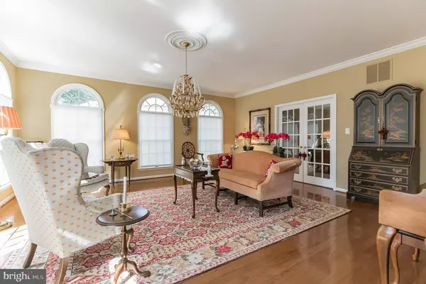 22 STOCKTON DR, Voorhees, NJ 08043