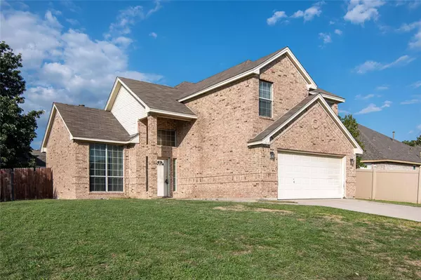 133 Parkview Drive, Saginaw, TX 76179