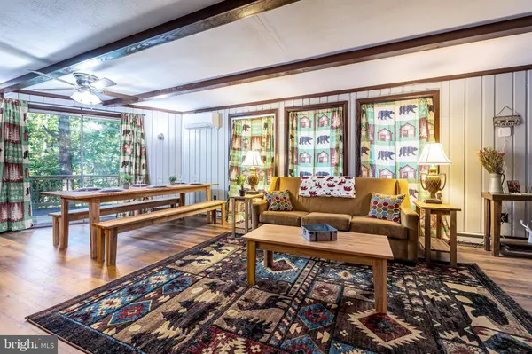 255 VALLEY VIEW RD, Basye, VA 22810