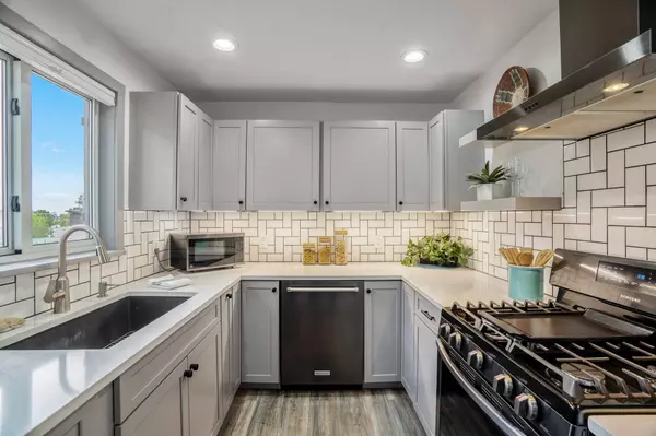 4880 Yucca #B, Los Alamos, NM 87544