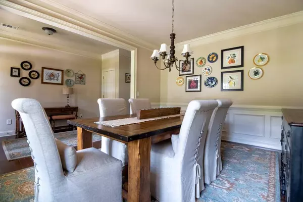 460 Espy ST, Buford, GA 30518