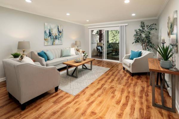 1033 Crestview DR 105, Mountain View, CA 94040
