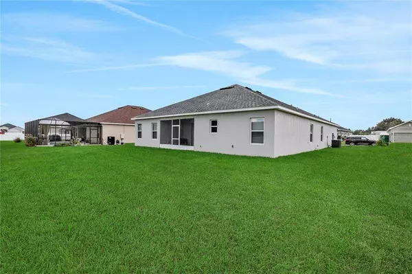 212 WALKERS POINT DR, Auburndale, FL 33823