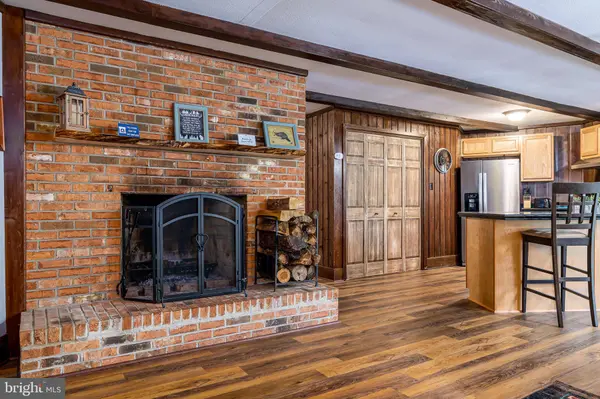 255 VALLEY VIEW RD, Basye, VA 22810