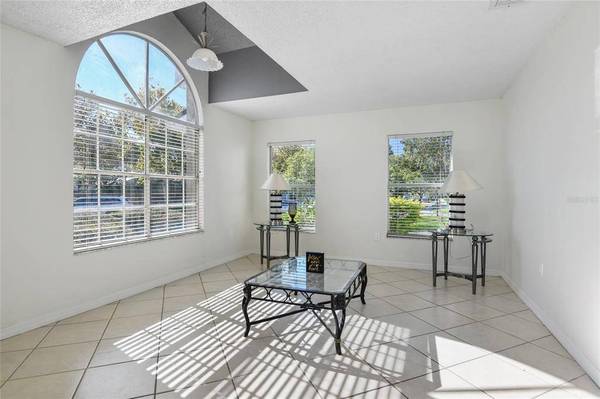 1994 EXCALIBUR DR, Orlando, FL 32822