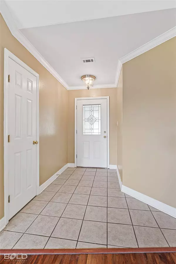 111 N Maple Street, Haughton, LA 71037