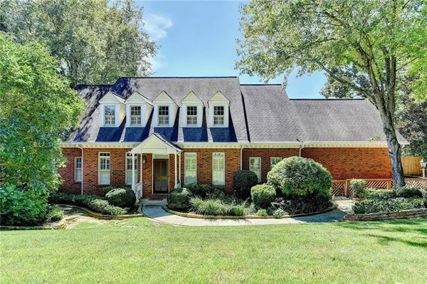 4070 Runnymede DR SW