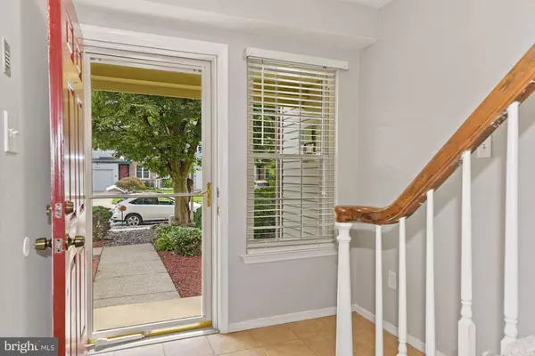 89 FARNWOOD RD, Mount Laurel, NJ 08054