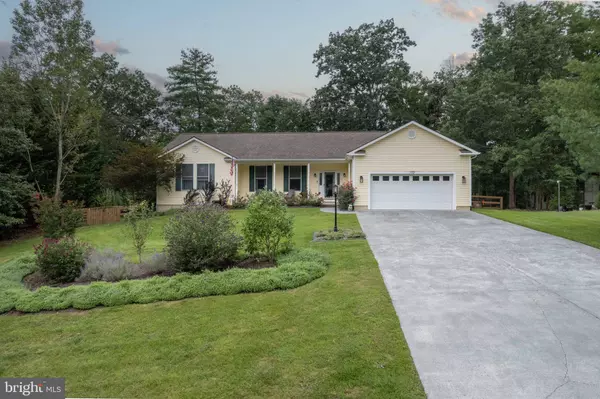 102 SUNSET CIR, Cross Junction, VA 22625